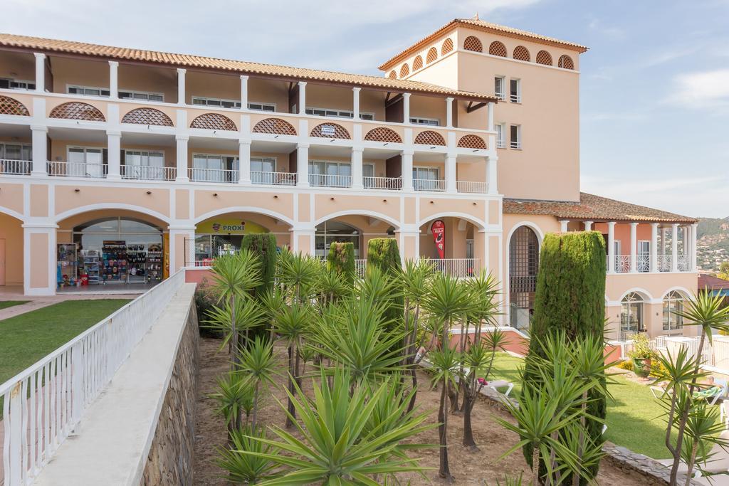 Residence Le Hameau Cap Esterel - Maeva Home Сен-Рафаэль Экстерьер фото