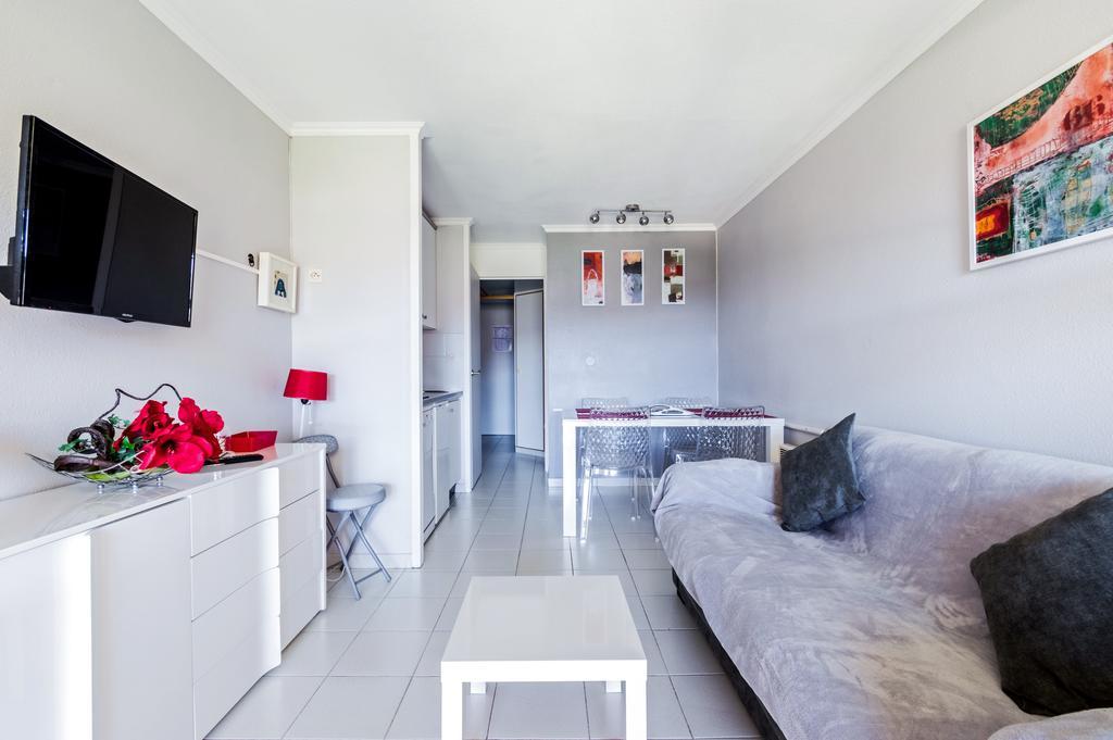 Residence Le Hameau Cap Esterel - Maeva Home Сен-Рафаэль Экстерьер фото
