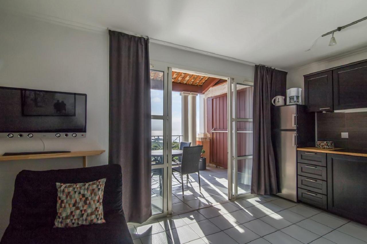 Residence Le Hameau Cap Esterel - Maeva Home Сен-Рафаэль Экстерьер фото